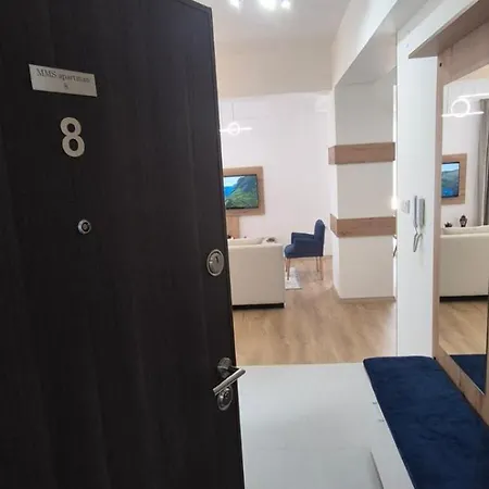 Mms Lux 7 I 8 Petrovec *