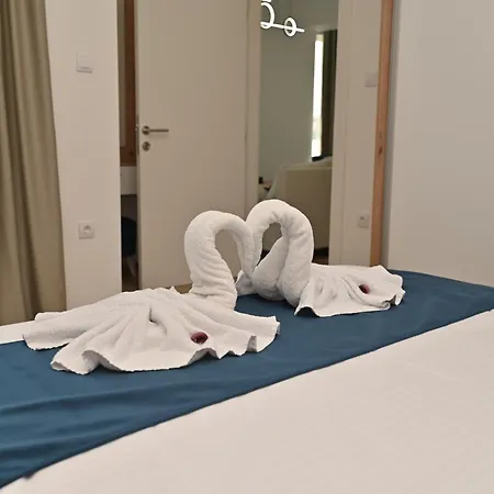 Mms Lux 7 I 8 Petrovec Skopje