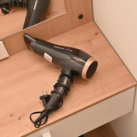 Mms Lux 7 I 8 Petrovec Skopje