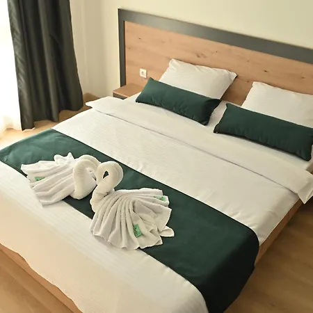 Mms Lux 7 I 8 Petrovec Apartmán