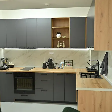 Mms Lux 7 I 8 Petrovec Apartment Skopje