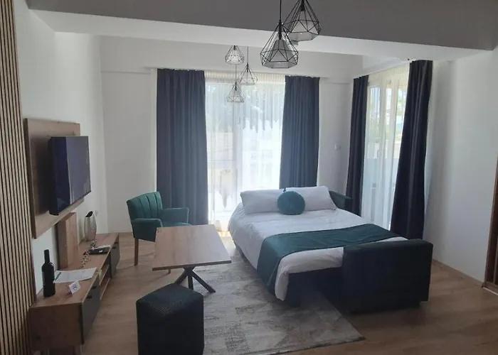 Mms Lux 7 I 8 Petrovec Apartament