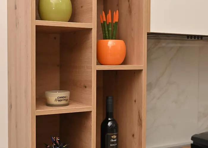 Mms Lux 7 I 8 Petrovec Skopje