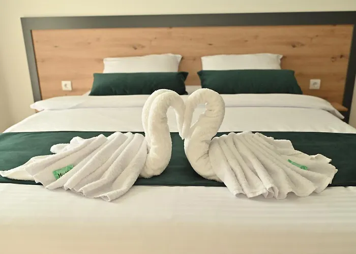 Mms Lux 7 I 8 Petrovec Skopje